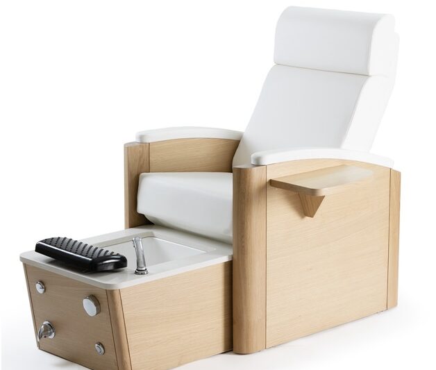 Why Every Modern Salon Needs a High-Tech Pedicure Foot Spa Chair