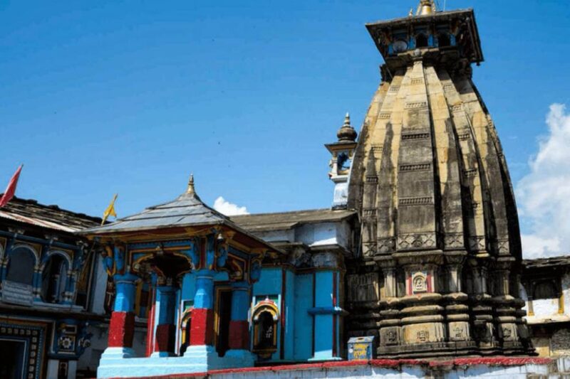 Top Stays Near Char Dham for Comfort and View